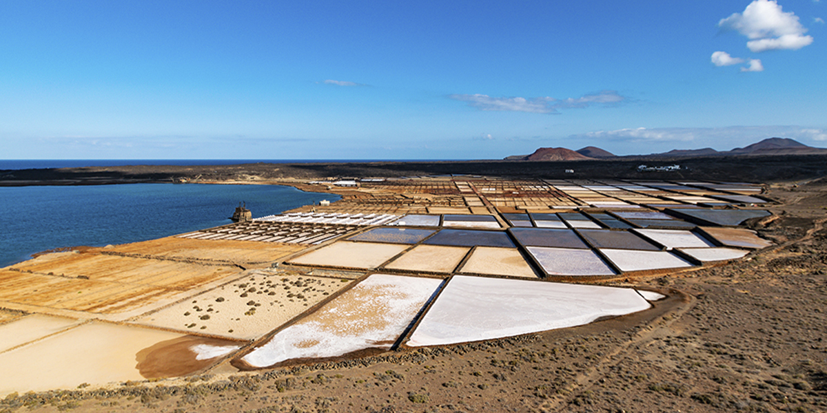 Janubio salt flats - yaizart